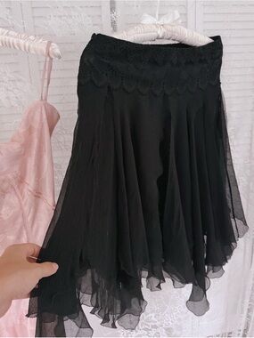 Black Lace Waist Chiffon Flowy Skirt